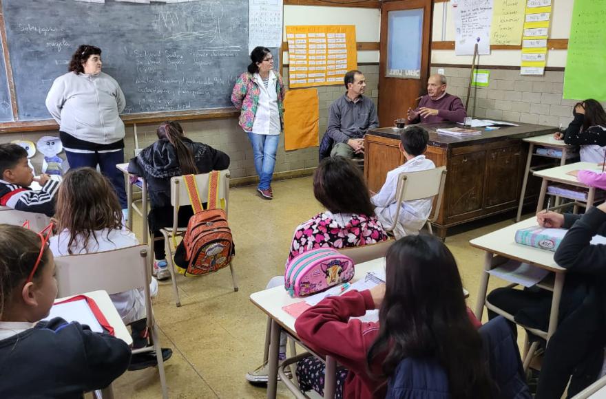 Actividad en la Escuela N° 15.