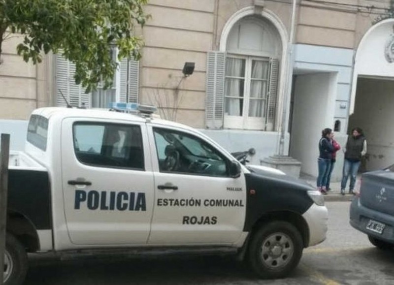 Las fuerzas del orden procedieron a la detención de un masculino de 23 años en calle Iribarne y Avenida San Martín.