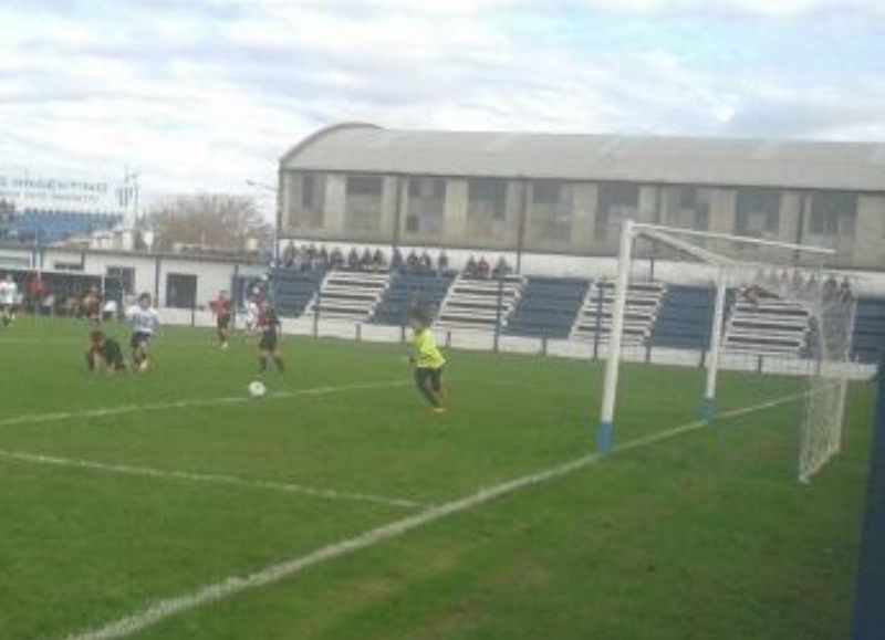 En el barrio Unión, Argentino y Jorge Newbery jugaron el clásico menor de nuestra ciudad con un triunfo para cada uno y dos empates.