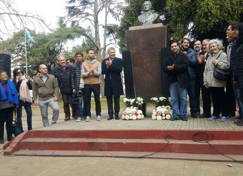 Homenaje a Juan Carlos Zambuto y Norberto Degirolamo.