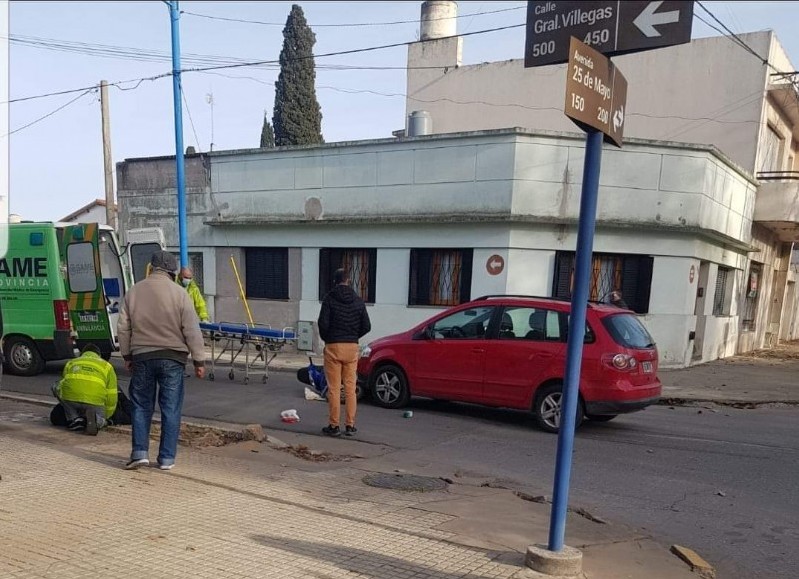 Siniestro protagonizado por una moto y un auto.