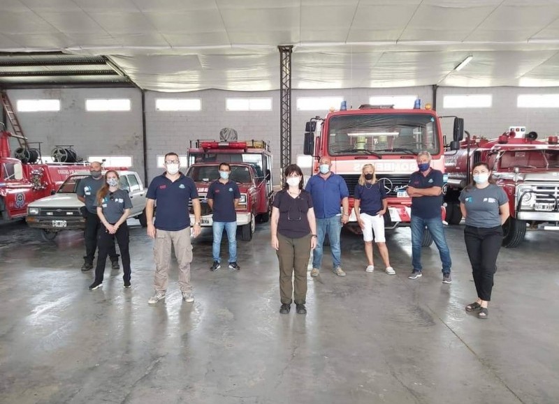 Visita a los bomberos voluntarios.