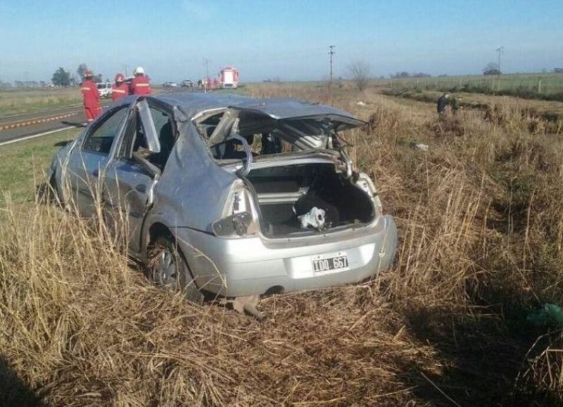 Se trata de Fátima Di Prinzio, de 27 años, quien estudiaba en Junín. Ocurrió en la ruta 45 y tres accidentados sufrieron heridas de consideración.