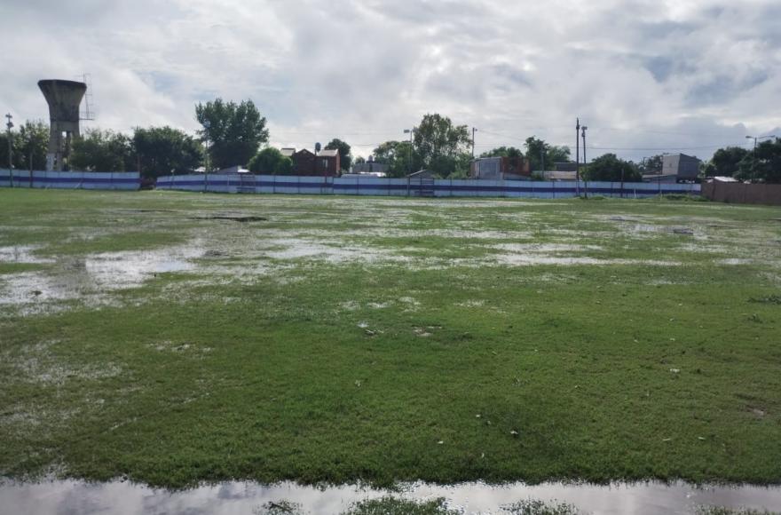 Algunas canchas no están en condiciones.