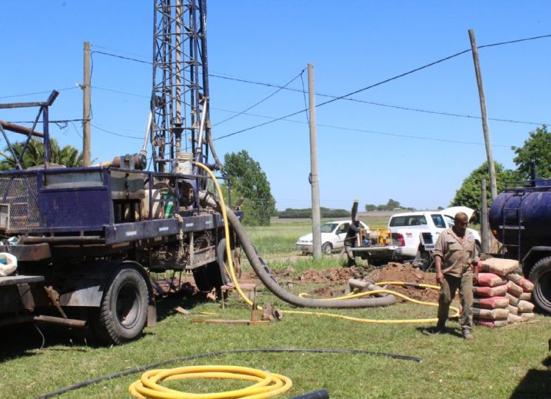 Empezaron los trabajos en el pozo 14.