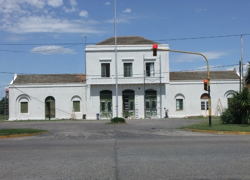 Debido al temporal se postergó la inauguración de la sede.