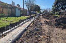 Obras de cordón cuneta en Barrio Nehuenche II