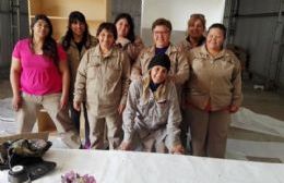 Municipalidad con números en rojo echaría a 50 chicas del barrido: Insensibilidad al palo