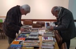 La Biblioteca Municipal recibió donación de libros