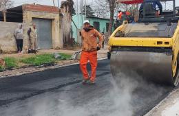 Avanza a buen ritmo la obra de asfalto en La Loma