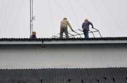 Mejoras en el techo del edificio de la Municipalidad de Rojas