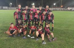 Newbery debutó goleando